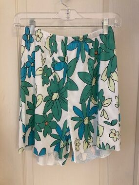 Floral Stretchy Shorts